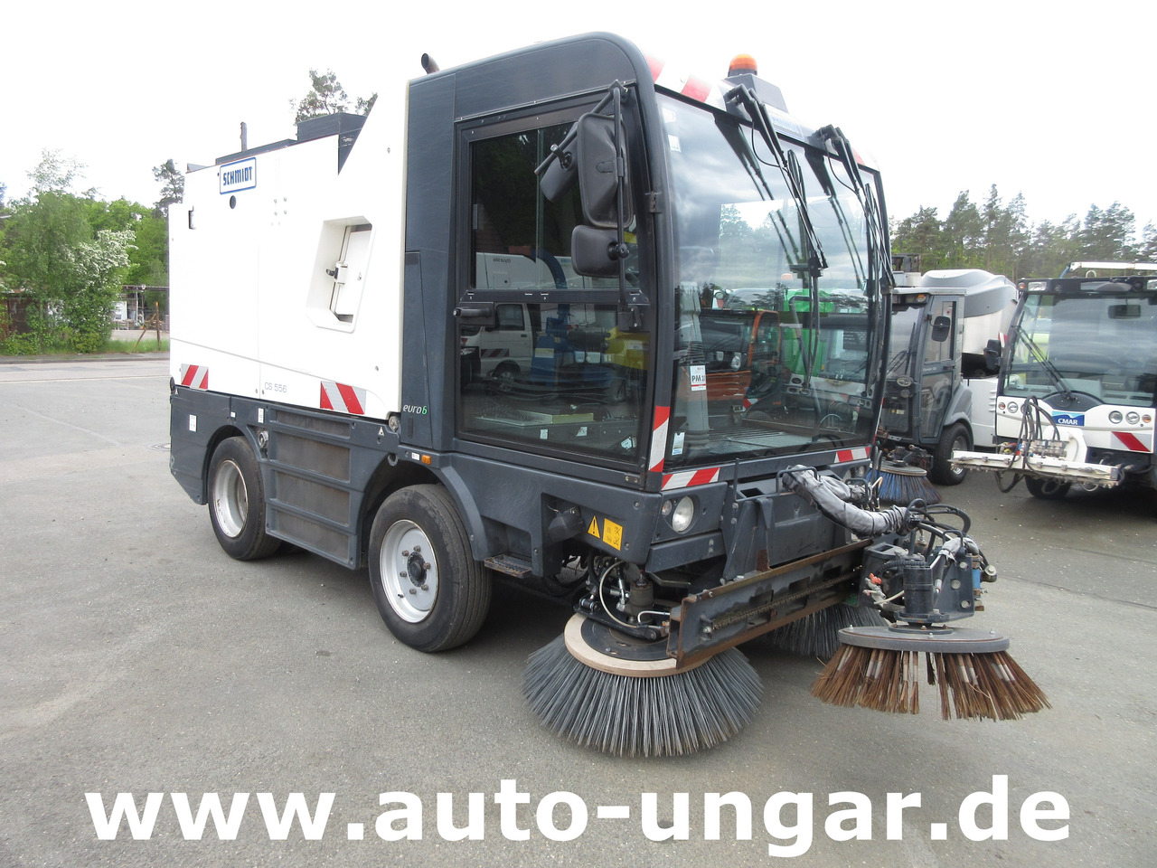 Schmidt Cleango 500 CS556 Euro 6 mit Wildkrautbesen Kehrmaschine aus 1. Hand - Zametací vůz: obrázek 1 Schmidt Cleango 500 CS556 Euro 6 mit Wildkrautbesen Kehrmaschine aus 1. Hand - Zametací vůz: obrázek 1