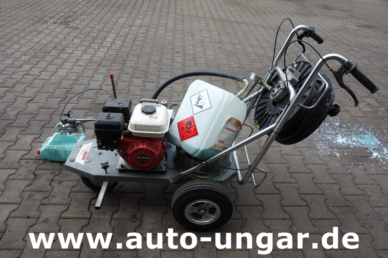 Titan Promark 690 Graco LineLazer Airless Roadmarking Machine Markiermaschine - Technika pro ukládaní asfaltu: obrázek 2 Titan Promark 690 Graco LineLazer Airless Roadmarking Machine Markiermaschine - Technika pro ukládaní asfaltu: obrázek 2