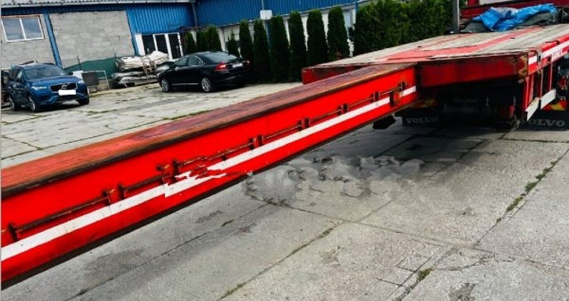 Bodex 53t/40t/28m teleskop ADR no ramp - Podvalníkový návěs: obrázek 4 Bodex 53t/40t/28m teleskop ADR no ramp - Podvalníkový návěs: obrázek 4
