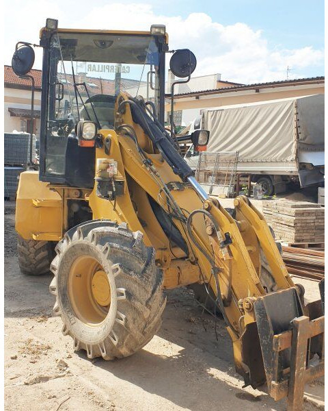 Caterpillar 908 (7t - Kolový nakladač: obrázek 3 Caterpillar 908 (7t - Kolový nakladač: obrázek 3