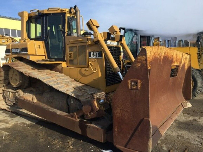 Caterpillar D6H LGP II - Buldozer: obrázek 1 Caterpillar D6H LGP II - Buldozer: obrázek 1