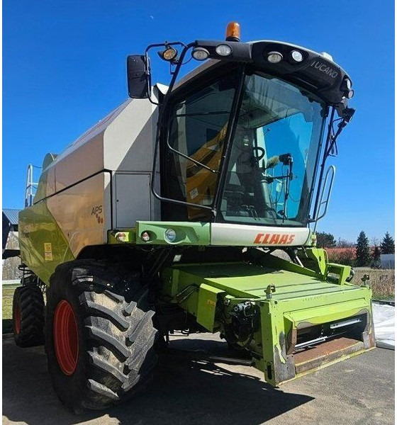 Claas Tucano 450 (839) +V 750 - Sklízecí mlátička: obrázek 2 Claas Tucano 450 (839) +V 750 - Sklízecí mlátička: obrázek 2