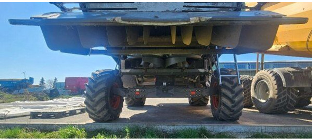 Claas Tucano 450 (839) +V 750 - Sklízecí mlátička: obrázek 5 Claas Tucano 450 (839) +V 750 - Sklízecí mlátička: obrázek 5
