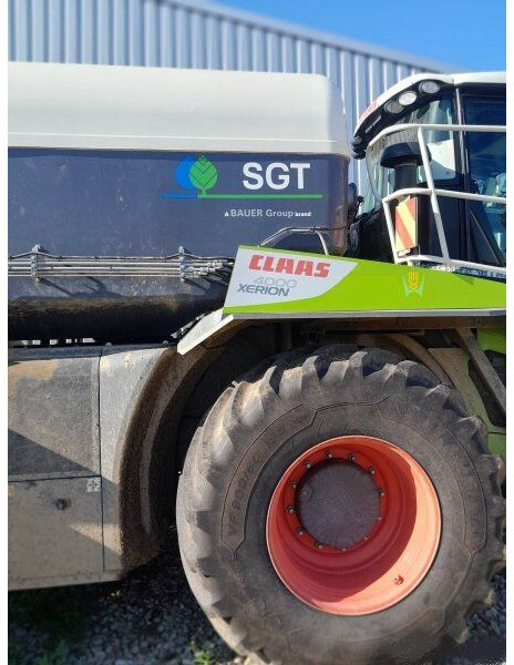 Claas Xerion 4000/783 + SGT(Bauer) - Rozmetadlo chlévské mrvy: obrázek 3 Claas Xerion 4000/783 + SGT(Bauer) - Rozmetadlo chlévské mrvy: obrázek 3