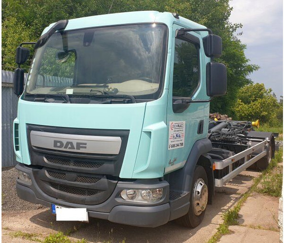 DAF 12t LF180 FA - Hákový nosič kontejnerů: obrázek 1 DAF 12t LF180 FA - Hákový nosič kontejnerů: obrázek 1