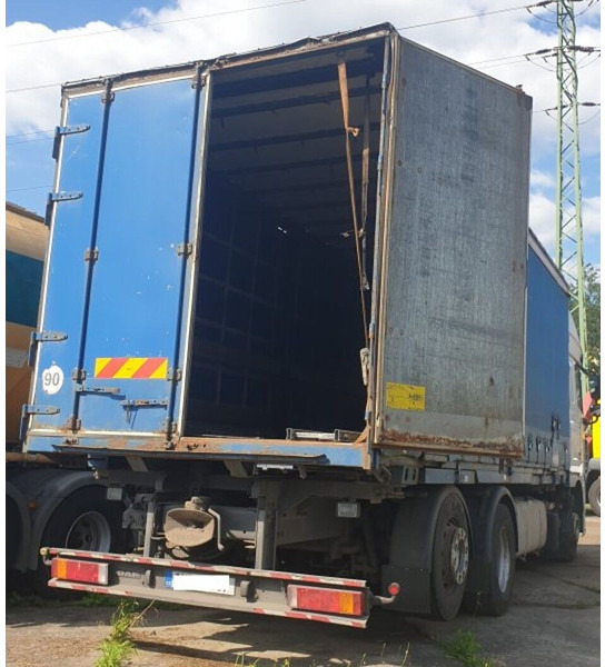 DAF 6x2 FX105.460 BDF 7.2m Kogel retarder automat - Plachtový nákladní auto: obrázek 3 DAF 6x2 FX105.460 BDF 7.2m Kogel retarder automat - Plachtový nákladní auto: obrázek 3