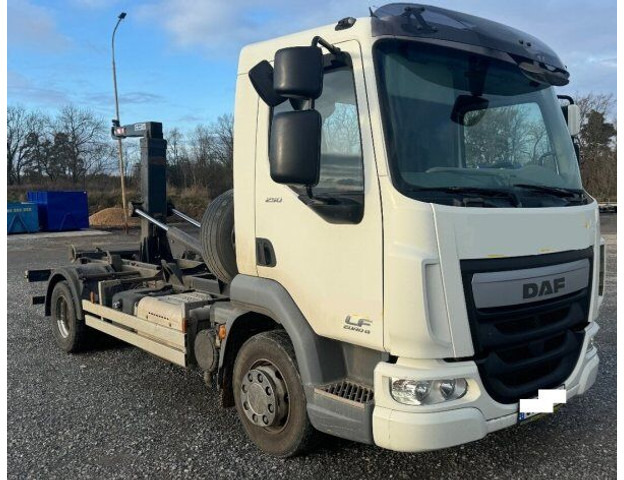 DAF LF250 FA - Hákový nosič kontejnerů: obrázek 1 DAF LF250 FA - Hákový nosič kontejnerů: obrázek 1