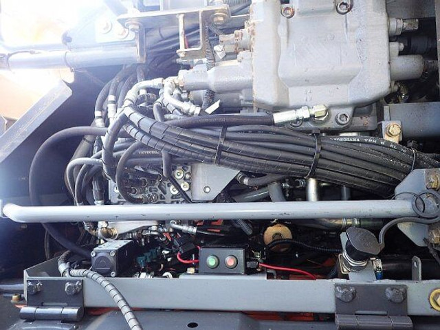 Hitachi Zaxis 140W-5B leasing Hitachi Zaxis 140W-5B: obrázek 15 Hitachi Zaxis 140W-5B leasing Hitachi Zaxis 140W-5B: obrázek 15