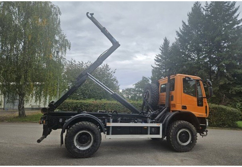 Iveco 4x4 ML140.E25 +winter zima (CZ)CTS +SIMED - Hákový nosič kontejnerů: obrázek 2 Iveco 4x4 ML140.E25 +winter zima (CZ)CTS +SIMED - Hákový nosič kontejnerů: obrázek 2