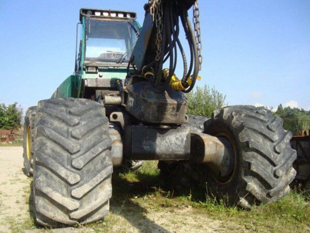 John Deere 1470D 6W - Kombajn: obrázek 4 John Deere 1470D 6W - Kombajn: obrázek 4
