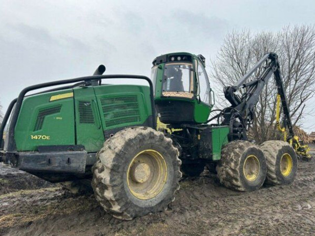 John Deere 1470E - Kombajn: obrázek 1 John Deere 1470E - Kombajn: obrázek 1