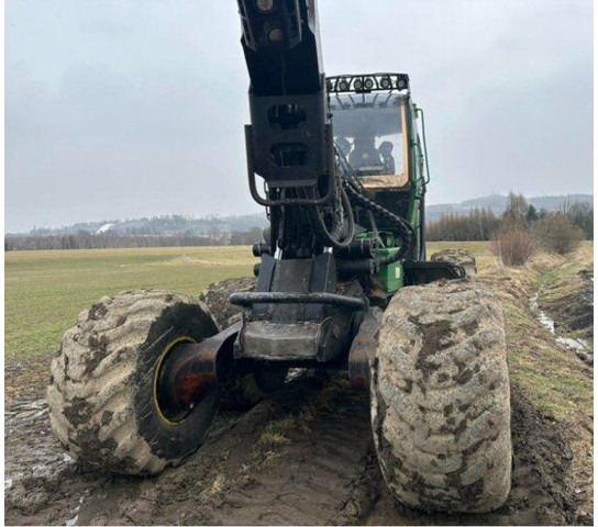 John Deere 1470E - Kombajn: obrázek 3 John Deere 1470E - Kombajn: obrázek 3