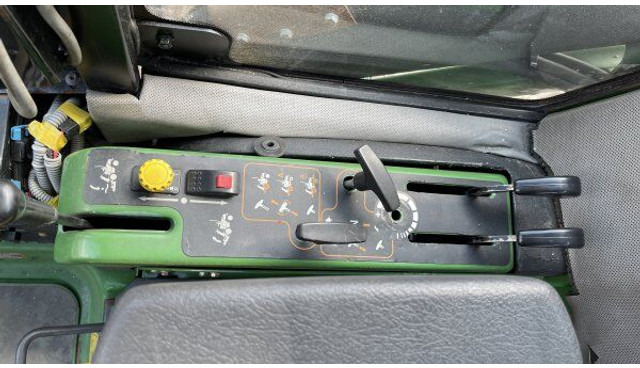 Sekačka na trávu John Deere 1565 Serie II 4WD + MCS 600H: obrázek 11