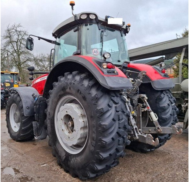 Massey Ferguson 8690 - Traktor: obrázek 2 Massey Ferguson 8690 - Traktor: obrázek 2