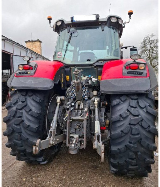 Massey Ferguson 8690 (MF) - Traktor: obrázek 3 Massey Ferguson 8690 (MF) - Traktor: obrázek 3