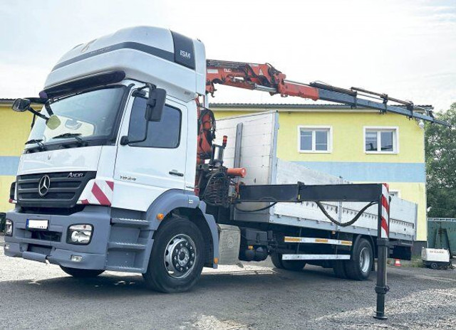 Mercedes-Benz 8m Axor 1824 - Nákladní automobil valníkový/ Plošinový, Auto s hydraulickou rukou: obrázek 1 Mercedes-Benz 8m Axor 1824 - Nákladní automobil valníkový/ Plošinový, Auto s hydraulickou rukou: obrázek 1