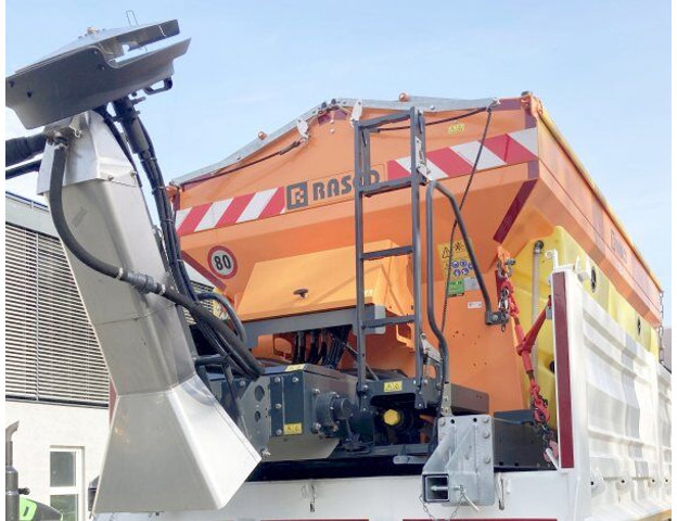 RASCO Solid LLB 4500 (+Kubota diesel) - Sypač písku/ Soli: obrázek 1 RASCO Solid LLB 4500 (+Kubota diesel) - Sypač písku/ Soli: obrázek 1