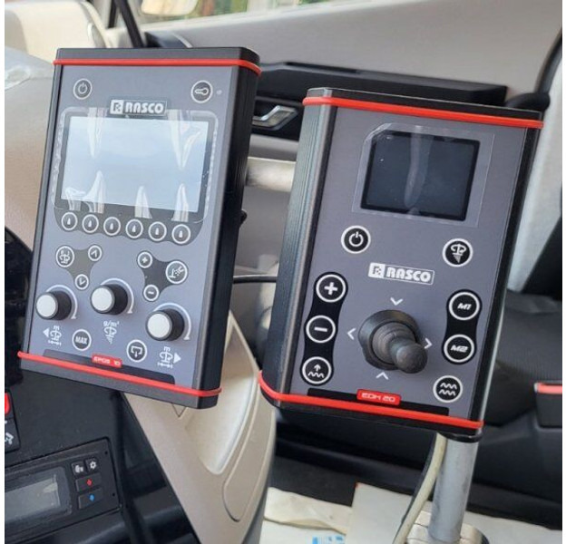 RASCO Solid LLB 4500 (+Kubota diesel) - Sypač písku/ Soli: obrázek 4 RASCO Solid LLB 4500 (+Kubota diesel) - Sypač písku/ Soli: obrázek 4