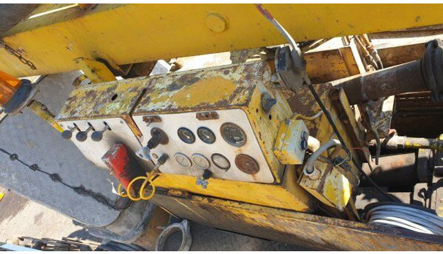 Schwing 2x! 25m BPL 601 +6x6 Tatra 815 (DOCS/KFZ MACHINE +1 no docs/kein - Autočerpadlo: obrázek 5 Schwing 2x! 25m BPL 601 +6x6 Tatra 815 (DOCS/KFZ MACHINE +1 no docs/kein - Autočerpadlo: obrázek 5