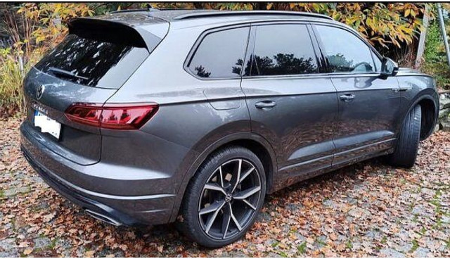 Volkswagen Touareg 3.0 TDi R-line 4-motion - Osobní auto: obrázek 2 Volkswagen Touareg 3.0 TDi R-line 4-motion - Osobní auto: obrázek 2