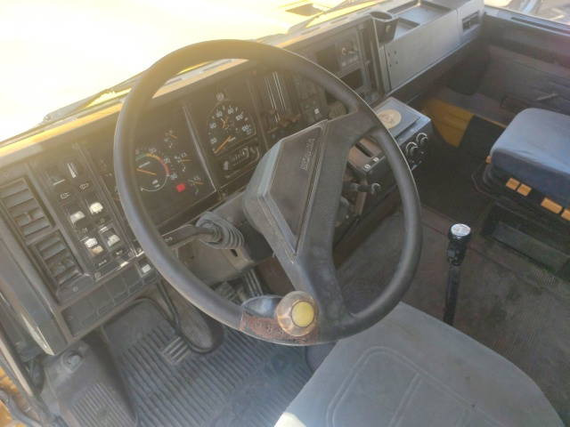 Scania T112 - Tahač: obrázek 5 Scania T112 - Tahač: obrázek 5