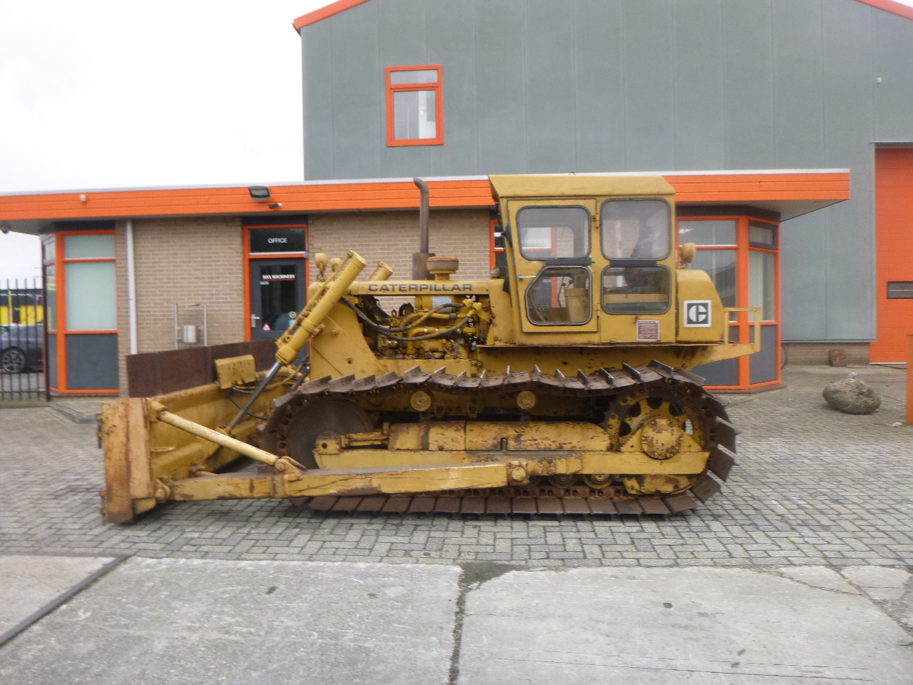 CATERPILLAR D4D LGP - Buldozer: obrázek 2 CATERPILLAR D4D LGP - Buldozer: obrázek 2