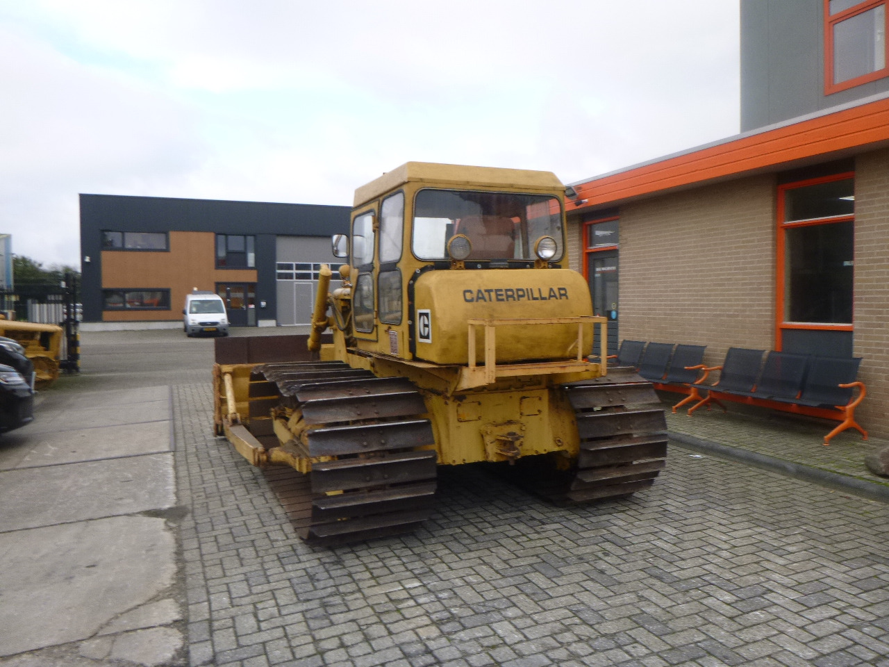 CATERPILLAR D4D LGP - Buldozer: obrázek 4 CATERPILLAR D4D LGP - Buldozer: obrázek 4