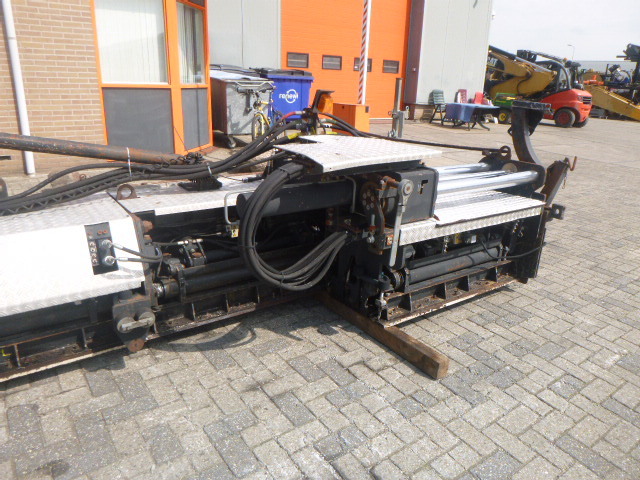 Finišér DYNAPAC SB1250PL: obrázek 17