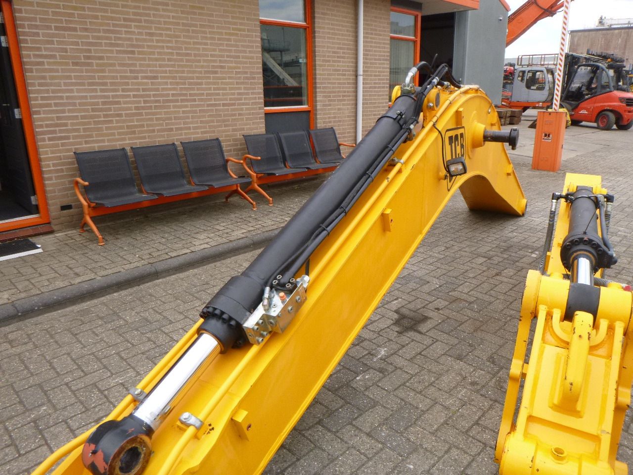 Nový Výložník pro Pásové rýpadlo JCB JS200/JS210/JS220: obrázek 7