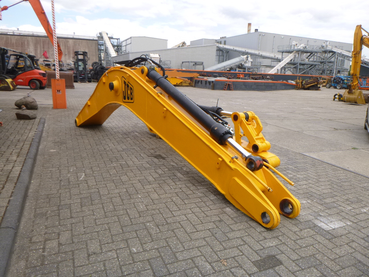 Nový Výložník pro Pásové rýpadlo JCB JS200/JS210/JS220: obrázek 6