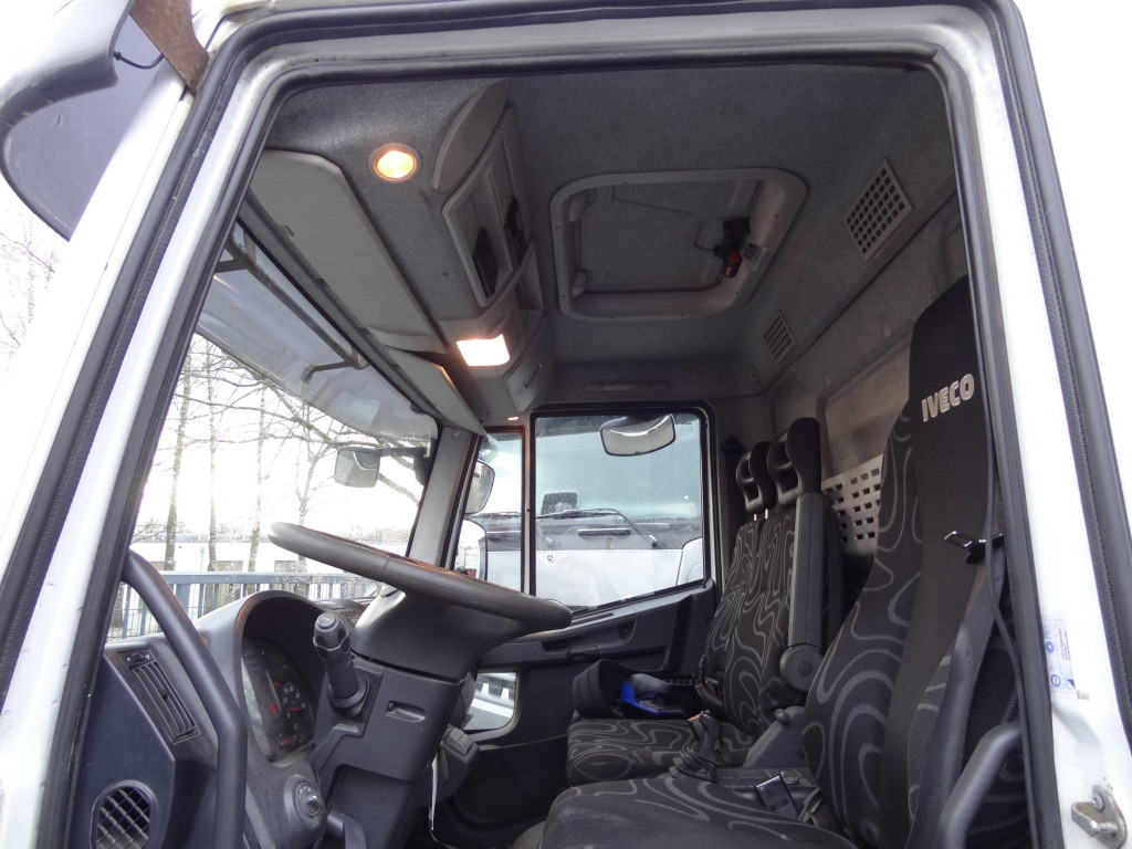 Iveco EuroCargo 120E25 Fassi F38 - Auto s hydraulickou rukou, Nákladní automobil valníkový/ Plošinový: obrázek 3 Iveco EuroCargo 120E25 Fassi F38 - Auto s hydraulickou rukou, Nákladní automobil valníkový/ Plošinový: obrázek 3