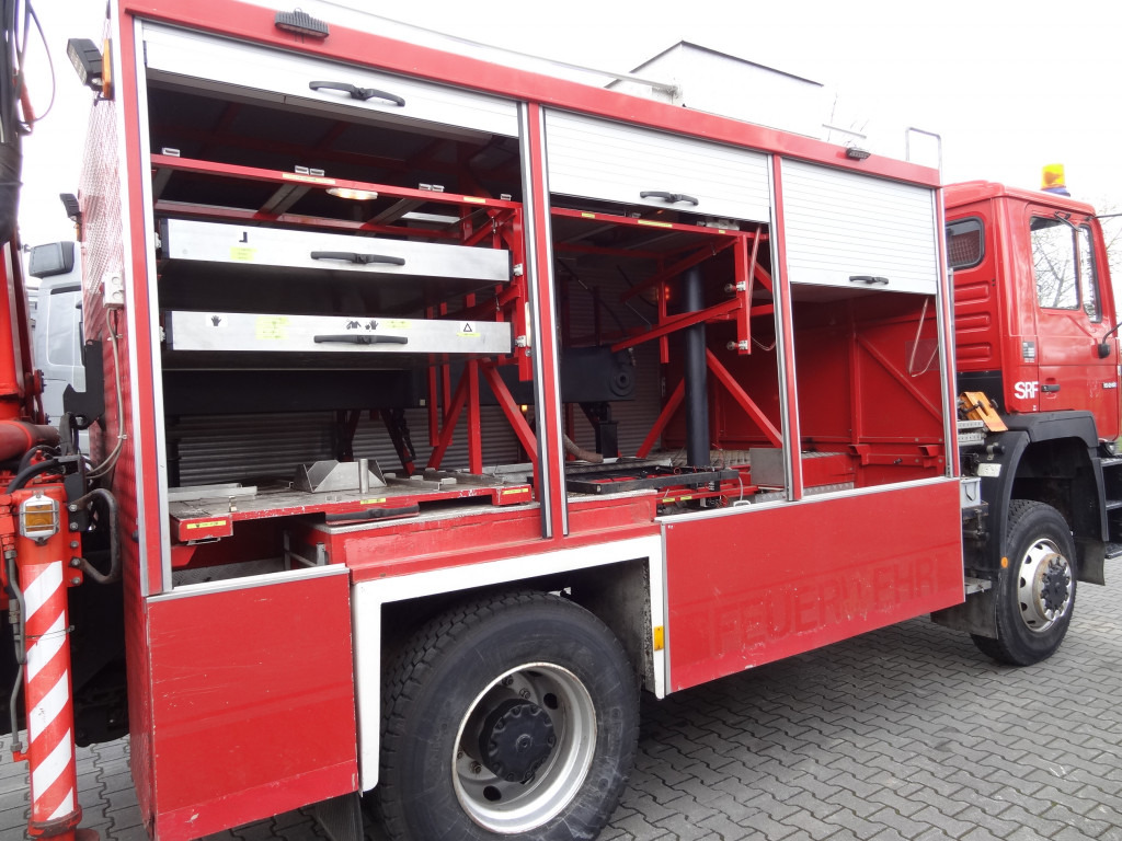 MAN F90 16.242 4X4 / Feuerwehr - Hasičský vůz: obrázek 2 MAN F90 16.242 4X4 / Feuerwehr - Hasičský vůz: obrázek 2