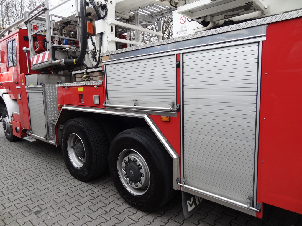 MAN FE 410 6X6 Feuerwehr Vema Lift 32 Meter - Autoplošina: obrázek 5 MAN FE 410 6X6 Feuerwehr Vema Lift 32 Meter - Autoplošina: obrázek 5