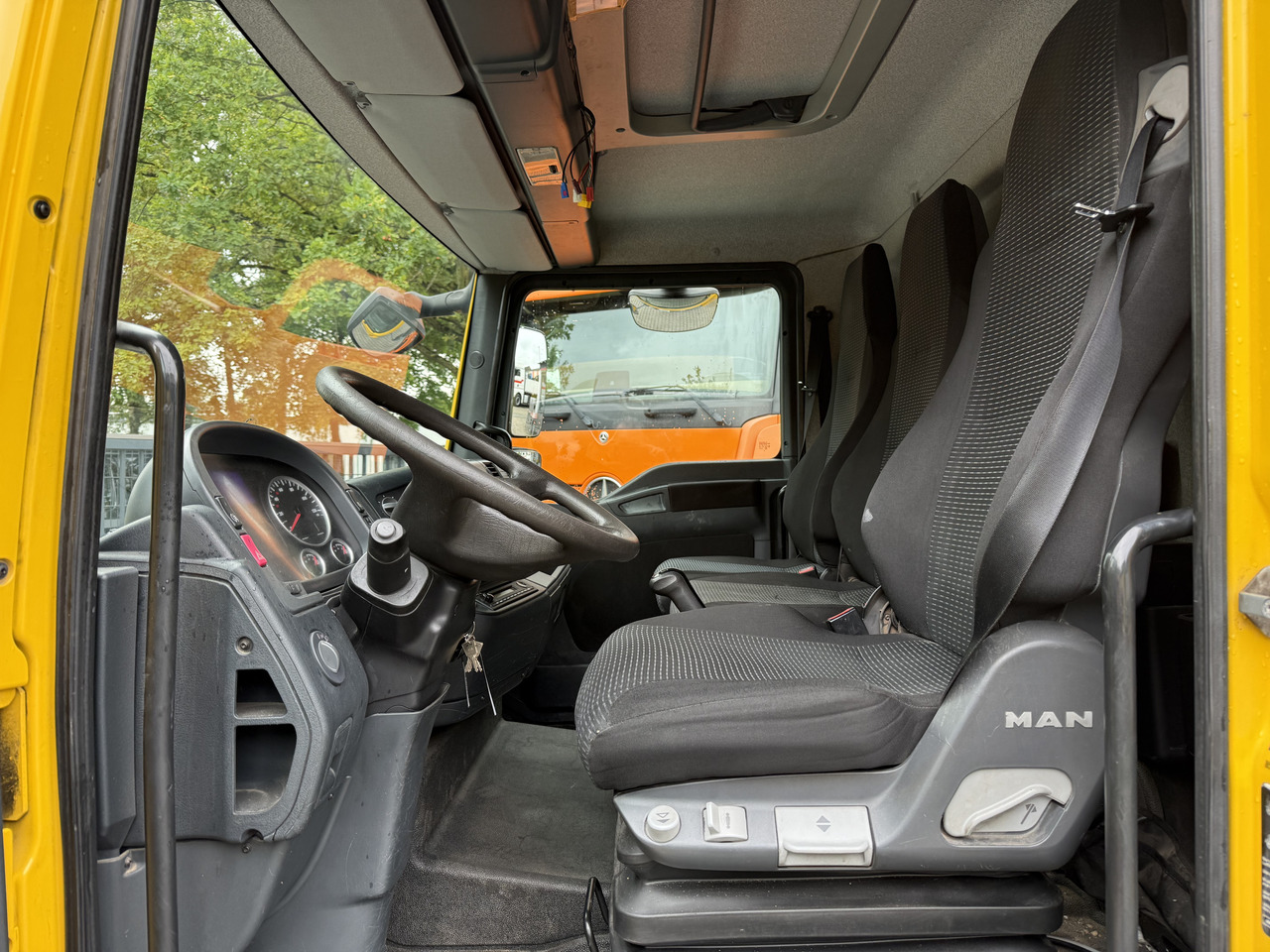 MAN TGL 8.180 BB - Nákladní automobil valníkový/ Plošinový: obrázek 4 MAN TGL 8.180 BB - Nákladní automobil valníkový/ Plošinový: obrázek 4