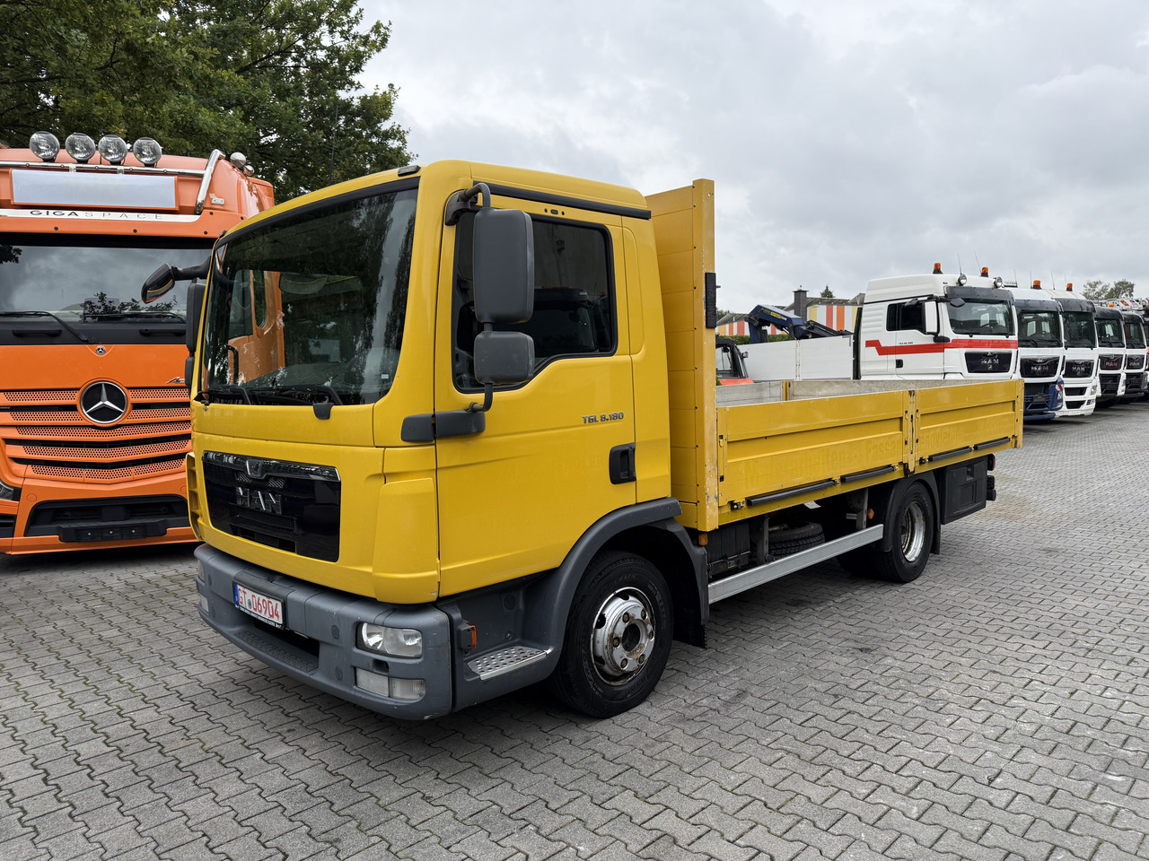MAN TGL 8.180 BB - Nákladní automobil valníkový/ Plošinový: obrázek 1 MAN TGL 8.180 BB - Nákladní automobil valníkový/ Plošinový: obrázek 1