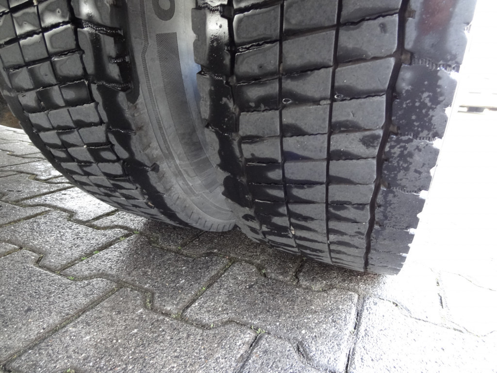 MAN TGL 8.220 BL - Plachtový nákladní auto: obrázek 2 MAN TGL 8.220 BL - Plachtový nákladní auto: obrázek 2
