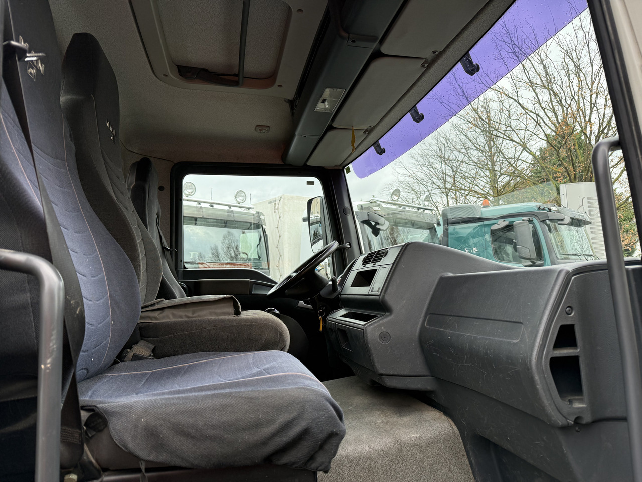 MAN TGM 12.240 Palfinger 11001 bis 19 Meter - Nákladní automobil valníkový/ Plošinový, Auto s hydraulickou rukou: obrázek 5 MAN TGM 12.240 Palfinger 11001 bis 19 Meter - Nákladní automobil valníkový/ Plošinový, Auto s hydraulickou rukou: obrázek 5