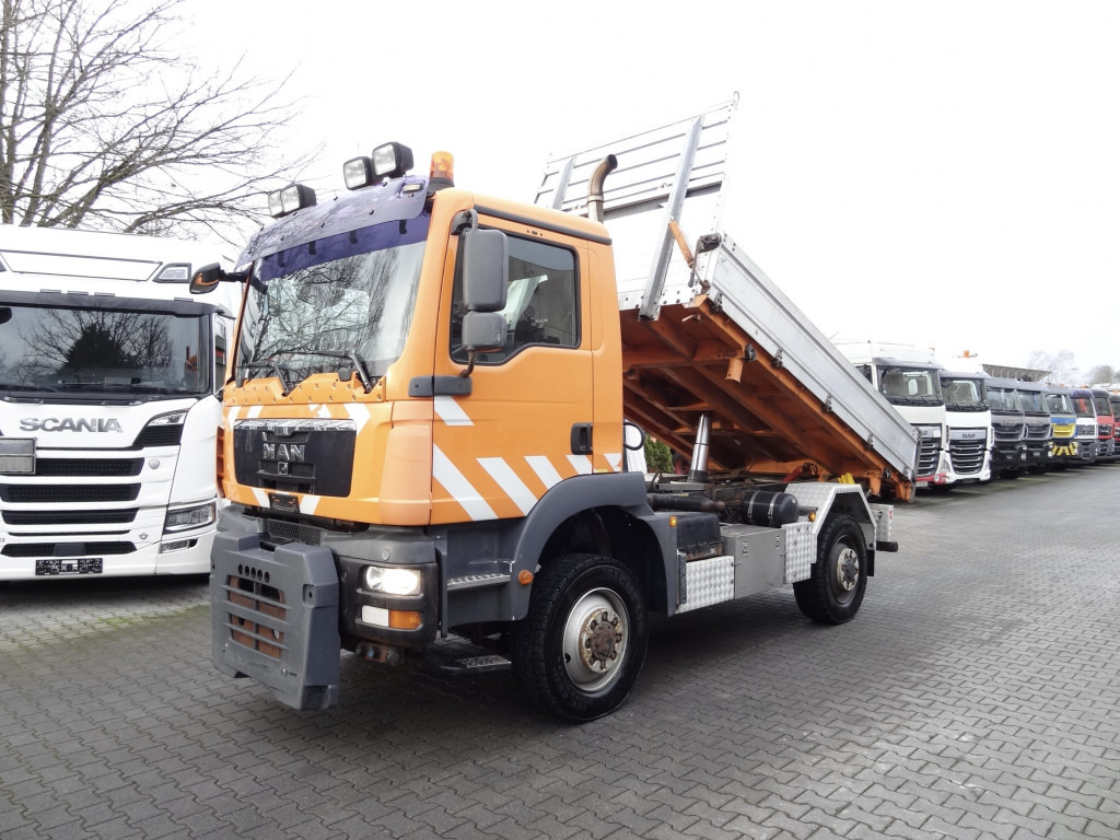 MAN TGM 13.250 4X4 Ex-Kommunal - Sklápěč: obrázek 1 MAN TGM 13.250 4X4 Ex-Kommunal - Sklápěč: obrázek 1