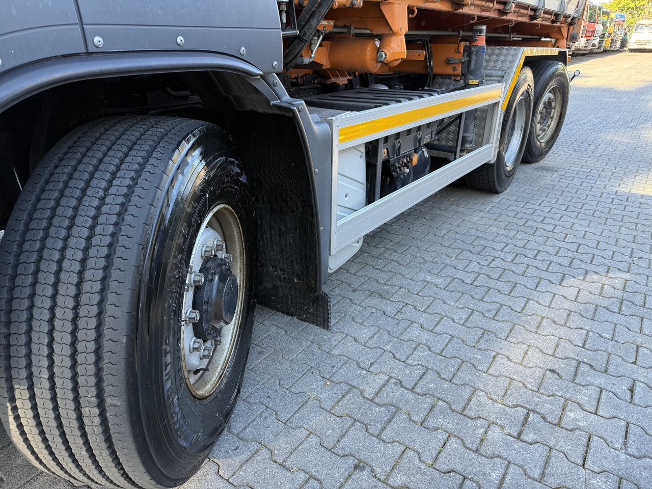MAN TGS 28.400 6X4H-4 BL - Podvozek s kabinou, Auto s hydraulickou rukou: obrázek 3 MAN TGS 28.400 6X4H-4 BL - Podvozek s kabinou, Auto s hydraulickou rukou: obrázek 3