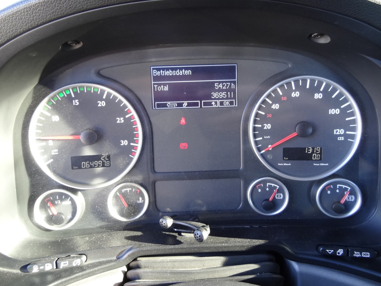 MAN TGS 35.440 8X2 Haken/ Silosteller M-Tec - Hákový nosič kontejnerů: obrázek 4 MAN TGS 35.440 8X2 Haken/ Silosteller M-Tec - Hákový nosič kontejnerů: obrázek 4