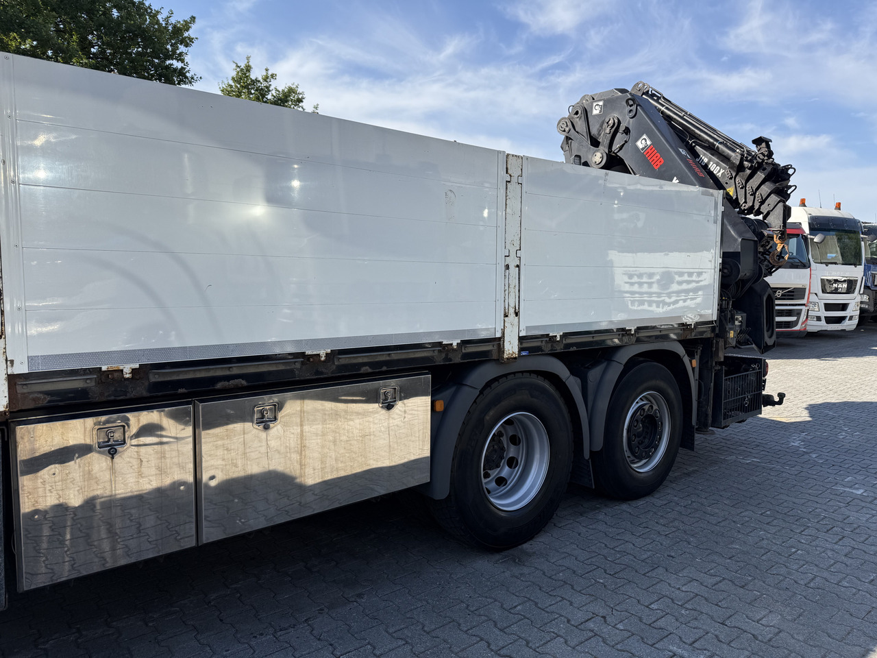 MAN TGX 26.480 6X2 Hiab 422 + Jib + Winde - Auto s hydraulickou rukou, Nákladní automobil valníkový/ Plošinový: obrázek 4 MAN TGX 26.480 6X2 Hiab 422 + Jib + Winde - Auto s hydraulickou rukou, Nákladní automobil valníkový/ Plošinový: obrázek 4