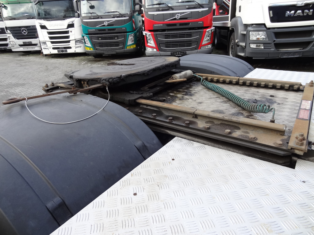 Mercedes-Benz Actros 1842LS Kran HMF 2020 bis 18 Meter - Auto s hydraulickou rukou, Tahač: obrázek 2 Mercedes-Benz Actros 1842LS Kran HMF 2020 bis 18 Meter - Auto s hydraulickou rukou, Tahač: obrázek 2