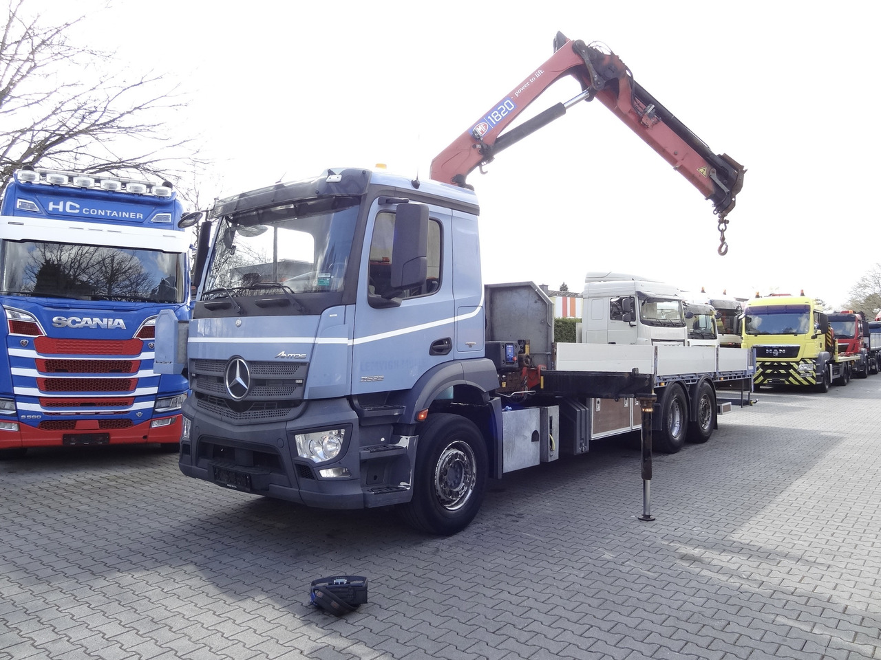 Mercedes-Benz Actros 2533 6X2 HMF 1820 Langmaterial - Nákladní automobil valníkový/ Plošinový, Auto s hydraulickou rukou: obrázek 1 Mercedes-Benz Actros 2533 6X2 HMF 1820 Langmaterial - Nákladní automobil valníkový/ Plošinový, Auto s hydraulickou rukou: obrázek 1