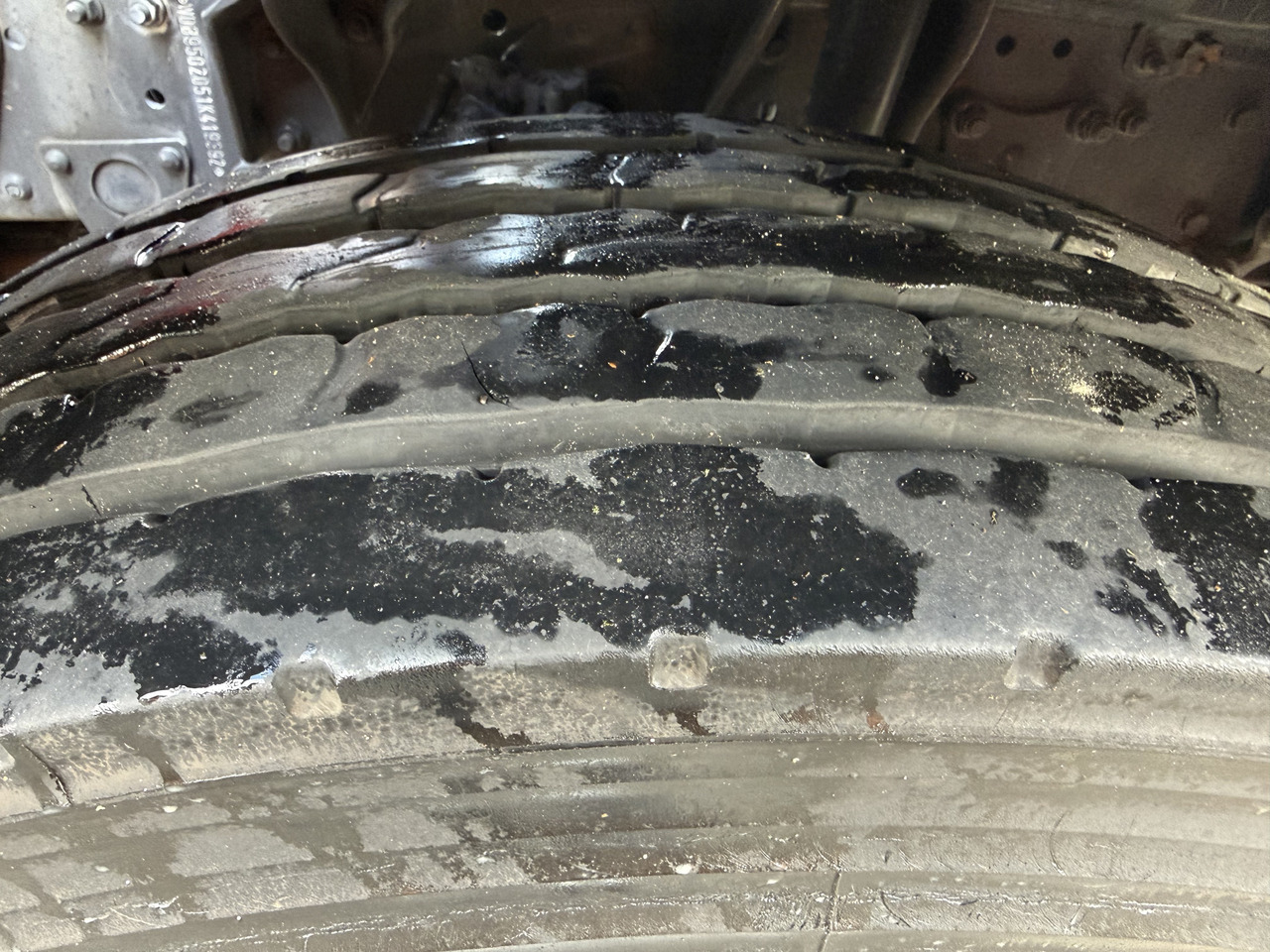 Mercedes-Benz Actros 2535 6X2 HMF 2420 bis 25 Meter - Nákladní automobil valníkový/ Plošinový, Auto s hydraulickou rukou: obrázek 4 Mercedes-Benz Actros 2535 6X2 HMF 2420 bis 25 Meter - Nákladní automobil valníkový/ Plošinový, Auto s hydraulickou rukou: obrázek 4