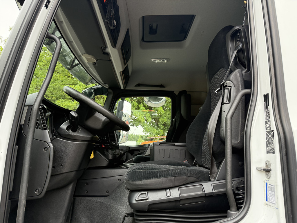 Mercedes-Benz Actros/ Antos 1827 - Plachtový nákladní auto: obrázek 5 Mercedes-Benz Actros/ Antos 1827 - Plachtový nákladní auto: obrázek 5