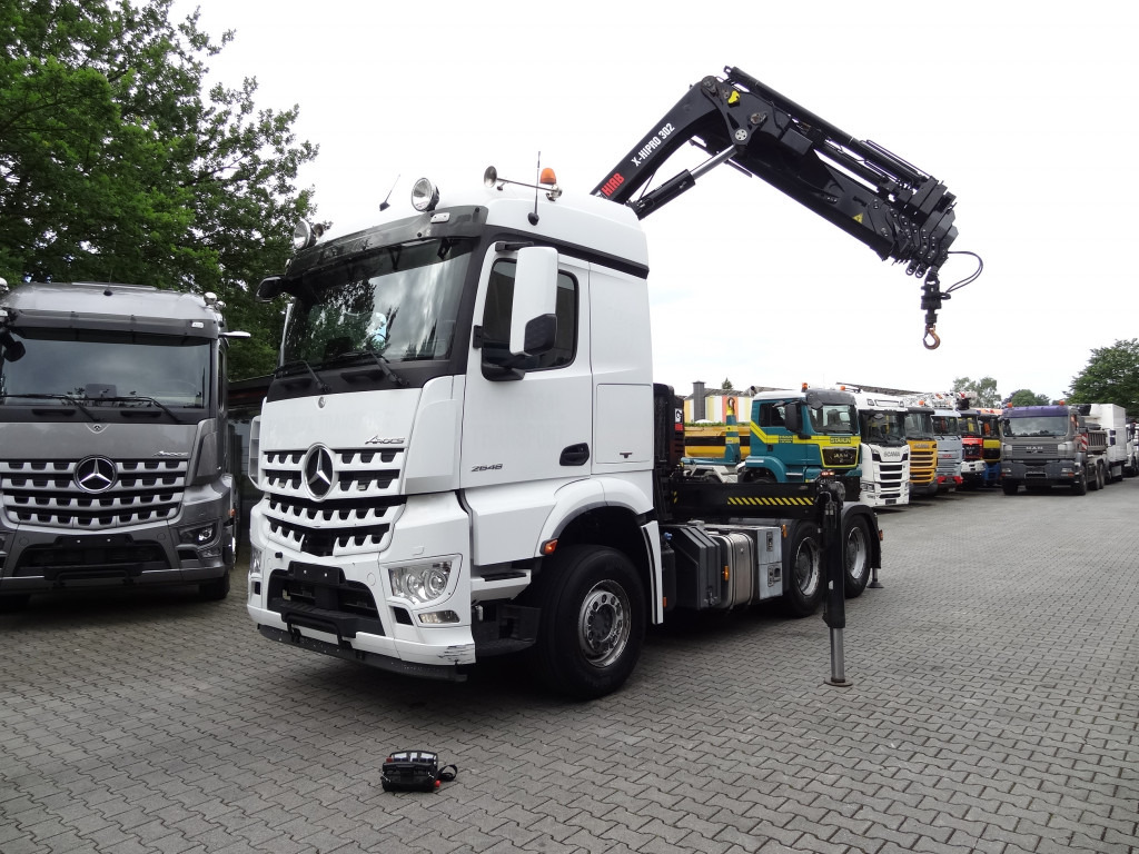 Mercedes-Benz Arocs 2648 LS 6X4 Kran Hiab X-HiPro 302 - Auto s hydraulickou rukou, Tahač: obrázek 1 Mercedes-Benz Arocs 2648 LS 6X4 Kran Hiab X-HiPro 302 - Auto s hydraulickou rukou, Tahač: obrázek 1