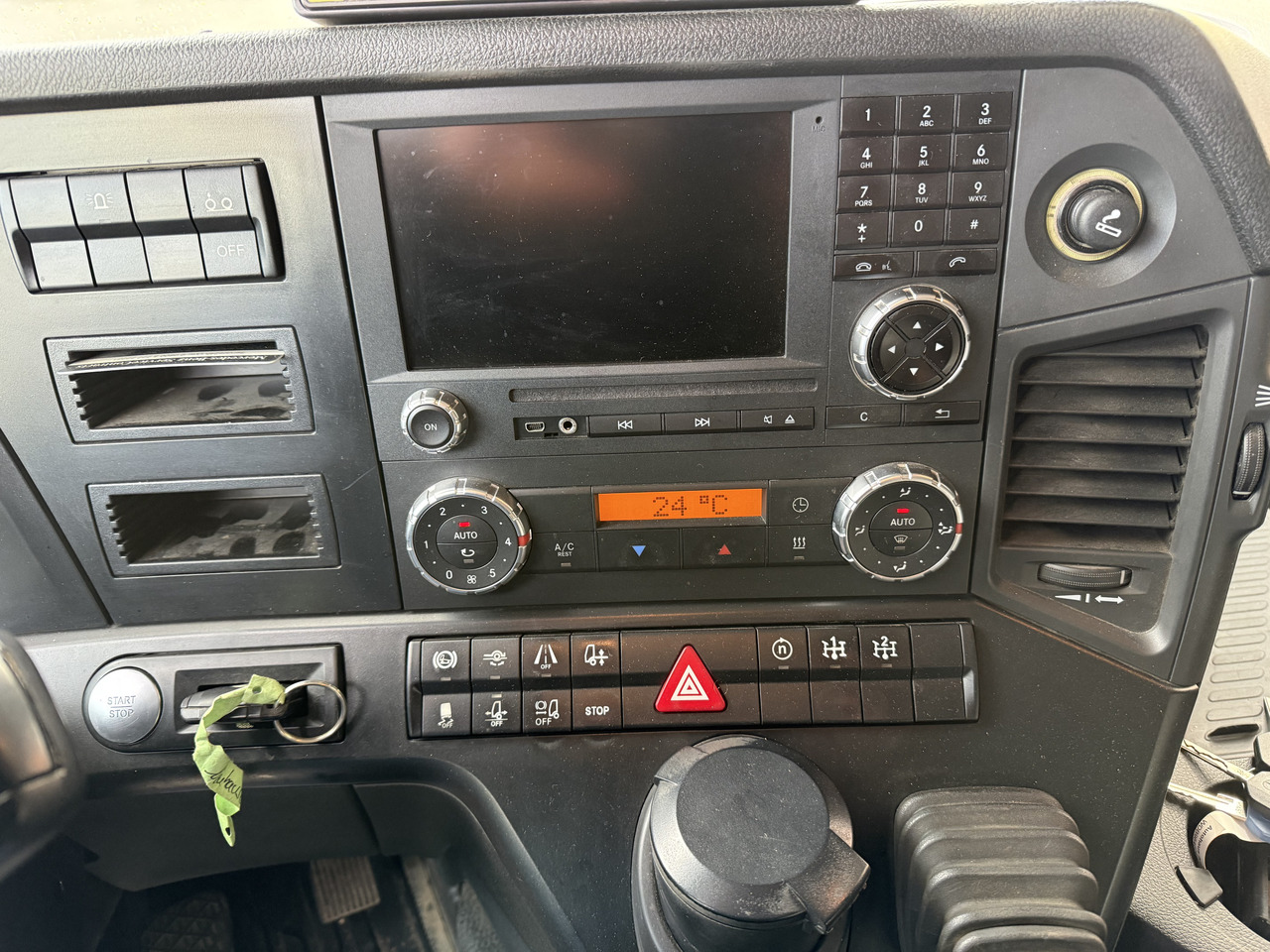 Mercedes-Benz Arocs 2653 6X4 Kran Kesla 2124L - Lesovůz, Auto s hydraulickou rukou: obrázek 2 Mercedes-Benz Arocs 2653 6X4 Kran Kesla 2124L - Lesovůz, Auto s hydraulickou rukou: obrázek 2