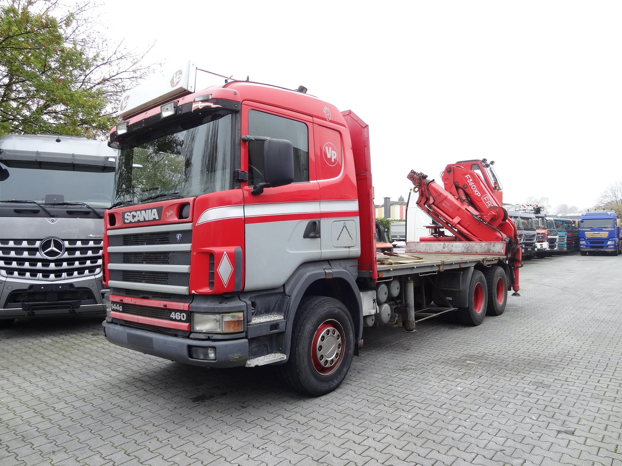 Scania R144 460 6X4 Fassi 360 bis 25 Meter - Auto s hydraulickou rukou, Nákladní automobil valníkový/ Plošinový: obrázek 1 Scania R144 460 6X4 Fassi 360 bis 25 Meter - Auto s hydraulickou rukou, Nákladní automobil valníkový/ Plošinový: obrázek 1
