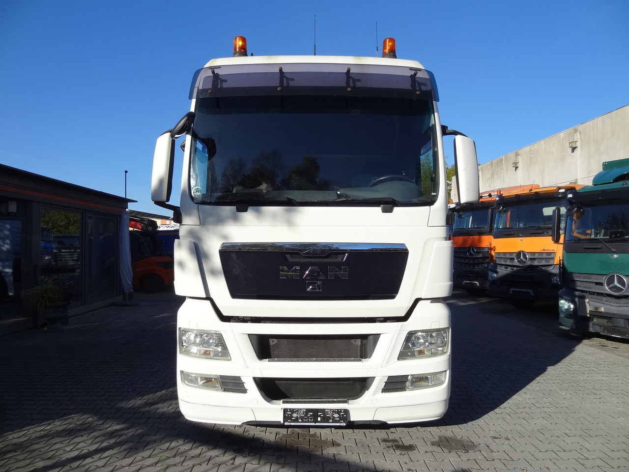 Tahač MAN TGX 33.480 6X4 Kran MKG 381 bis 20 Meter: obrázek 11
