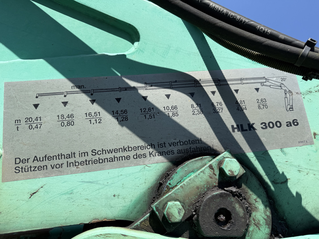 Volvo FM12 420 4X4 Kran MKG 300 bis 24 Meter - Auto s hydraulickou rukou: obrázek 3 Volvo FM12 420 4X4 Kran MKG 300 bis 24 Meter - Auto s hydraulickou rukou: obrázek 3